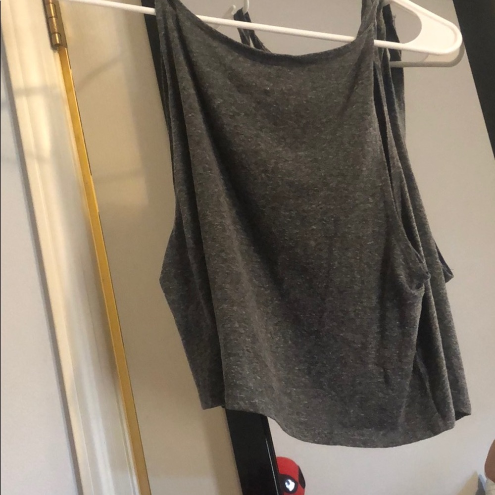 Crop top - Picture 2 of 4